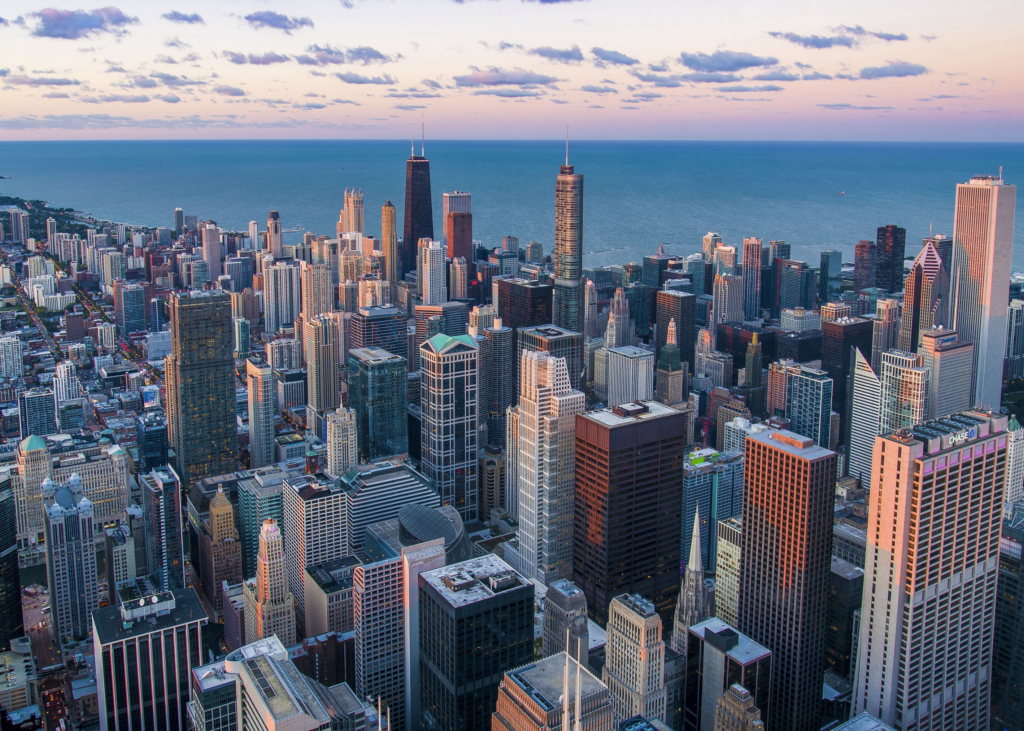 WORKTECH24 Chicago offers a unique experience with its single-stream format, ensuring you won’t miss any sessions. The event includes an innovation exhibition and multiple networking breaks, providing ample opportunities to connect and collaborate with peers.