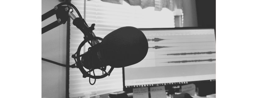 Top 10 Corporate Real Estate Podcasts, Newsletters, Events & Blogs to Follow (2025)